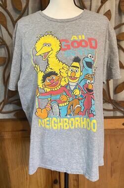Sesame Street Men's Graphic Print Tee, size XL (46/48)